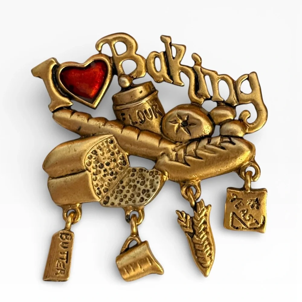 Vintage Signed‎ Danecraft I Love Baking Dangling Charm Brooch Food Theme